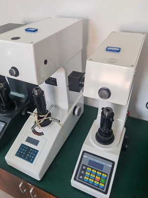 Testador de dureza Micro Vickers de coluna giratória elétrica OEM 220 V