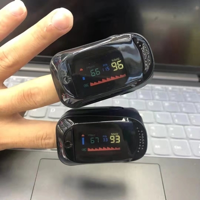 Oxímetro Handheld do pulso do dedo com a tela de TFT OLED da cor